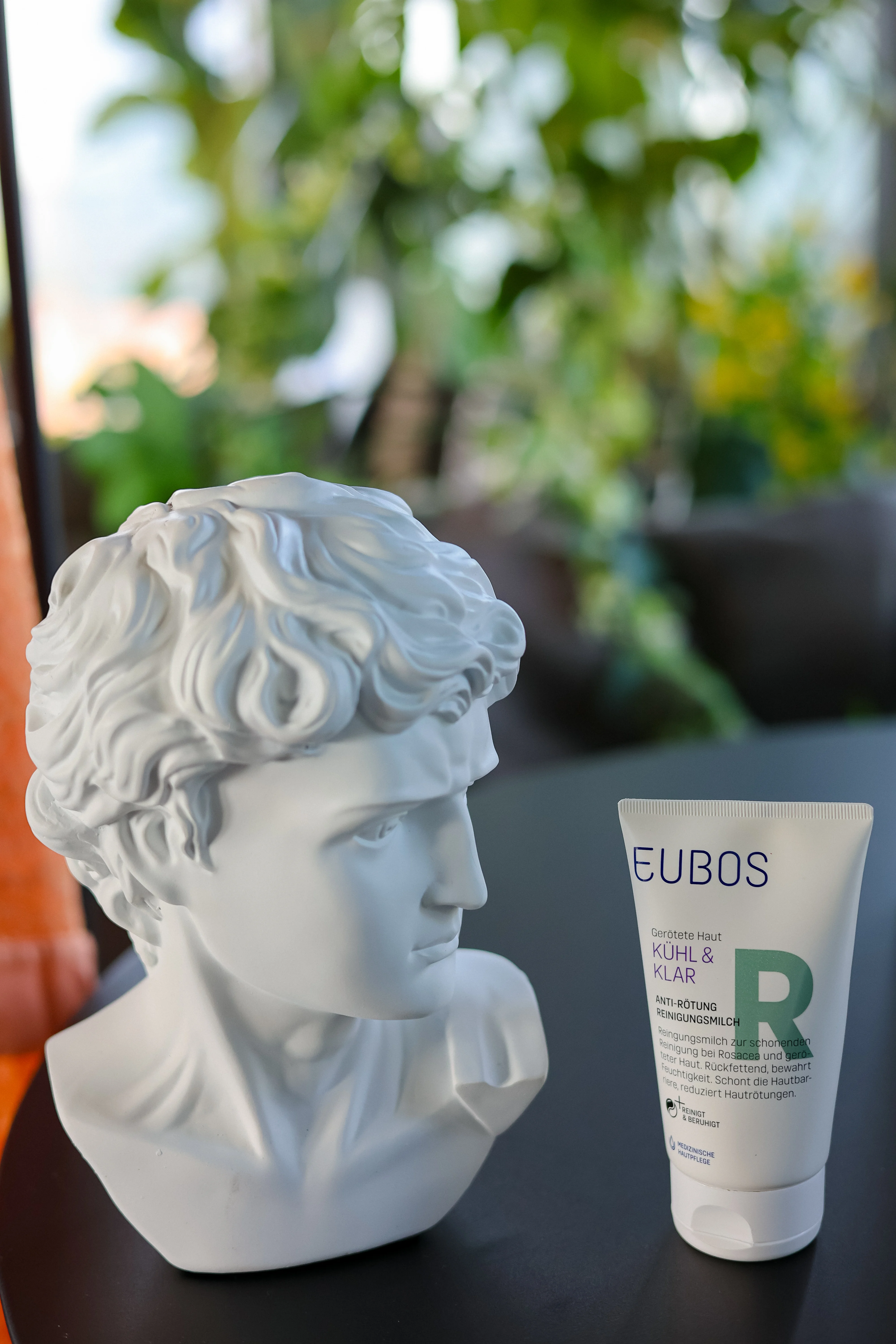 Event photography — ambient light and social scene by Adnane Vision